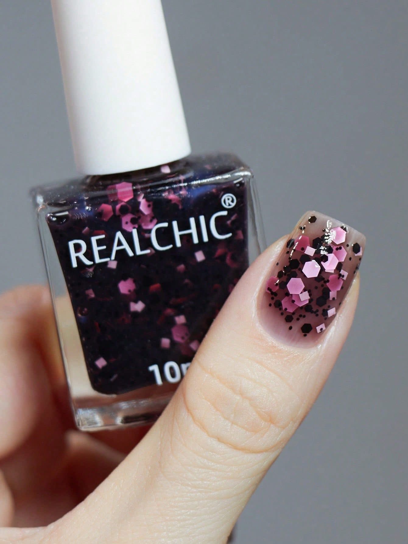 REALCHIC's adorable glitter nail polish